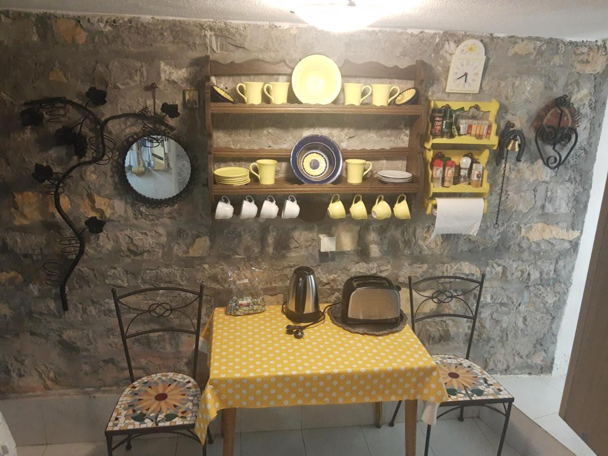 Sea-Side Old Stone Villa With A Private Garden Budva Zewnętrze zdjęcie